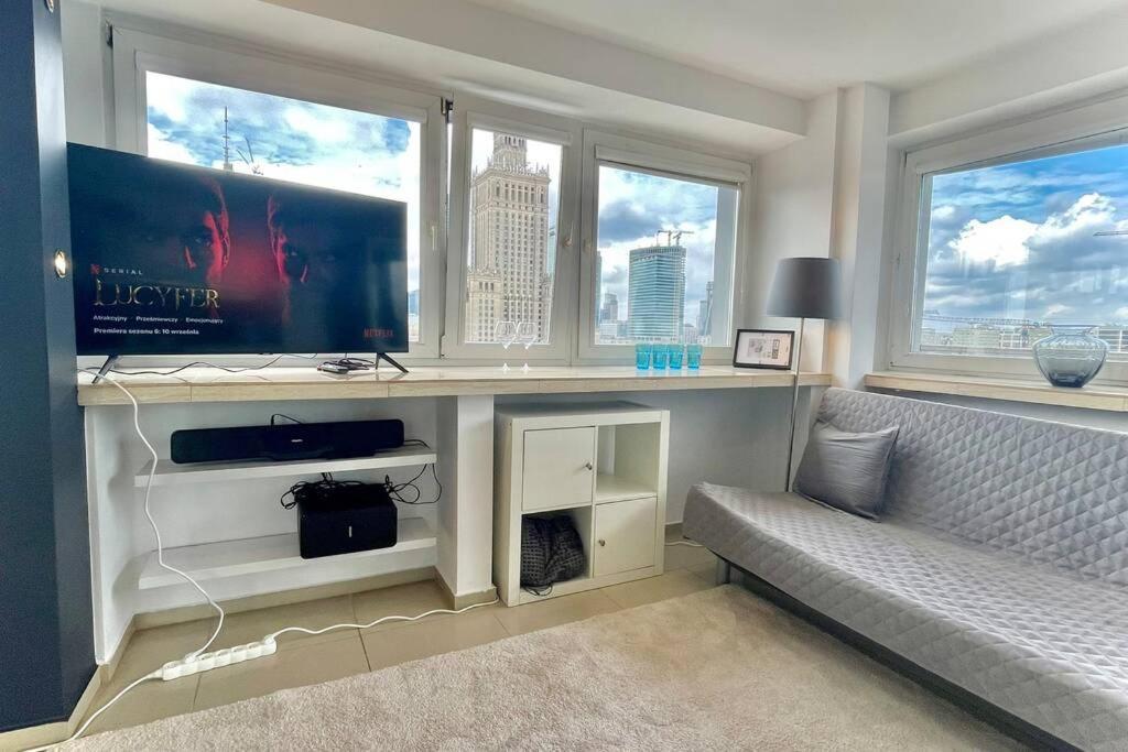 Sawa Apartment 2Xmetro Wifi 500 Mbs 50'Tv Netflix Hbo Appletv+ วอร์ซอ ภายนอก รูปภาพ